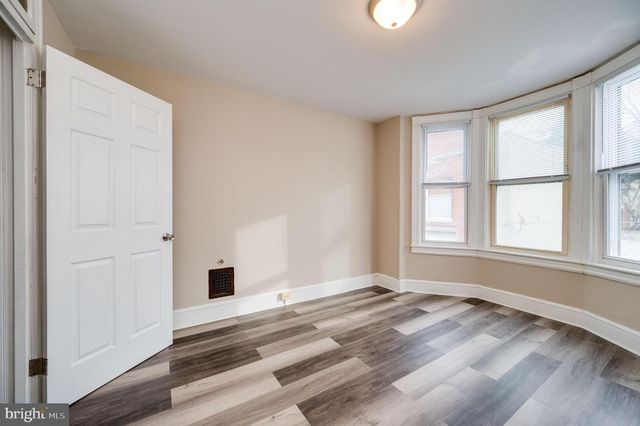 34 MAPLE ST, Reading, PA 19602