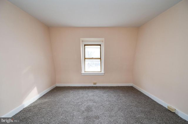 34 MAPLE ST, Reading, PA 19602