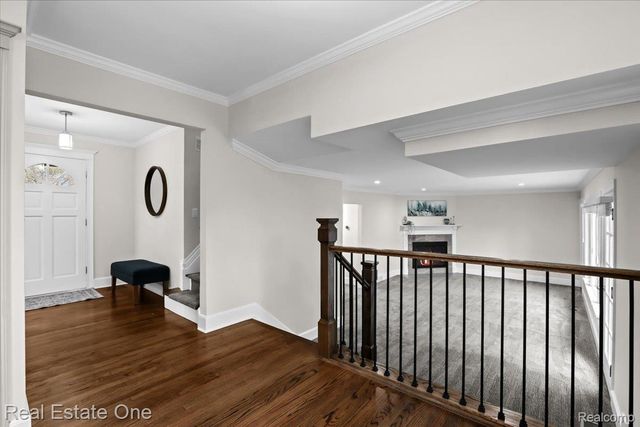 5611 Priory Lane, Bloomfield Hills, MI 48301