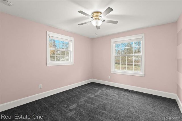 5611 Priory Lane, Bloomfield Hills, MI 48301