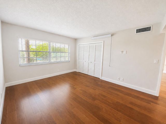 4030 W PALM AIRE Drive 402, Pompano Beach, FL 33069