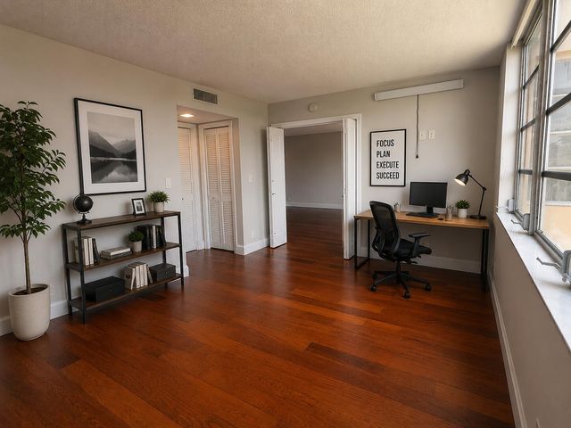 4030 W PALM AIRE Drive 402, Pompano Beach, FL 33069