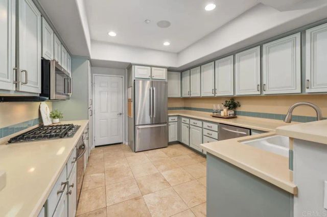 2831 Piantino Circle, San Diego, CA 92108