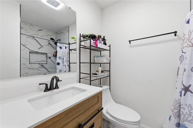 214 N THOMPSON ROAD, Apopka, FL 32703