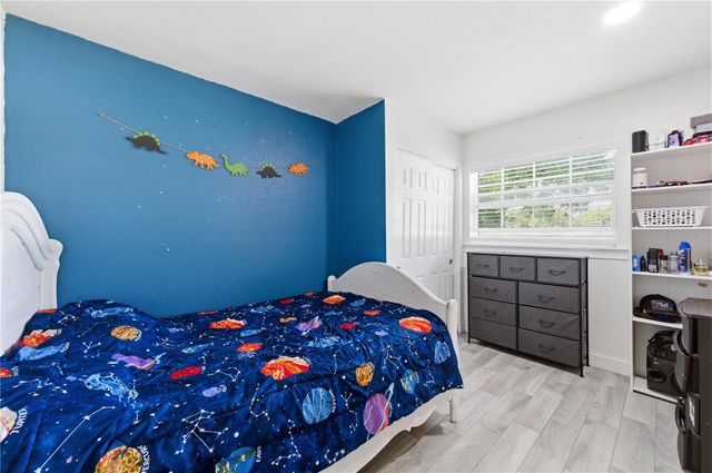 214 N THOMPSON ROAD, Apopka, FL 32703