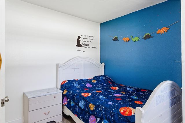 214 N THOMPSON ROAD, Apopka, FL 32703