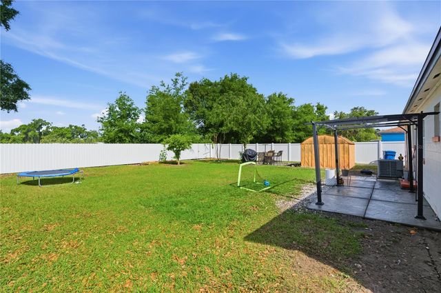 214 N THOMPSON ROAD, Apopka, FL 32703