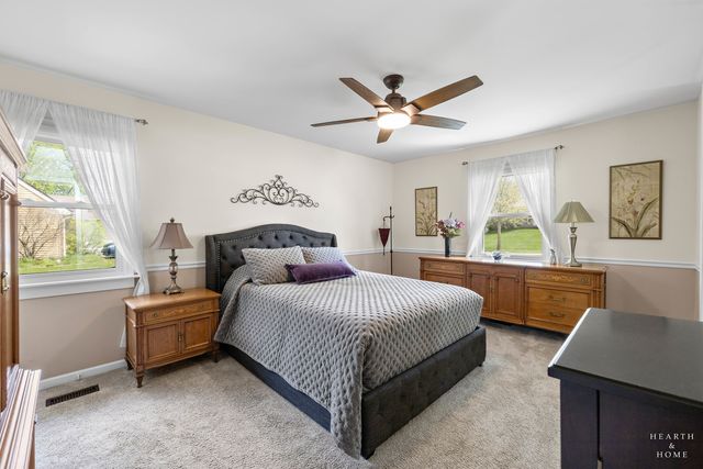 1714 PARK Drive, Schaumburg, IL 60194