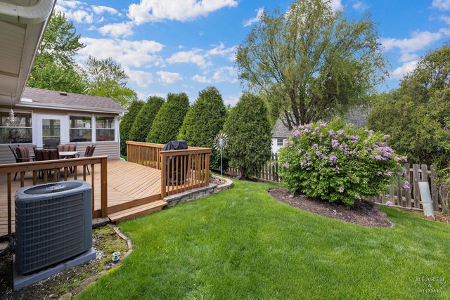 1714 PARK Drive, Schaumburg, IL 60194