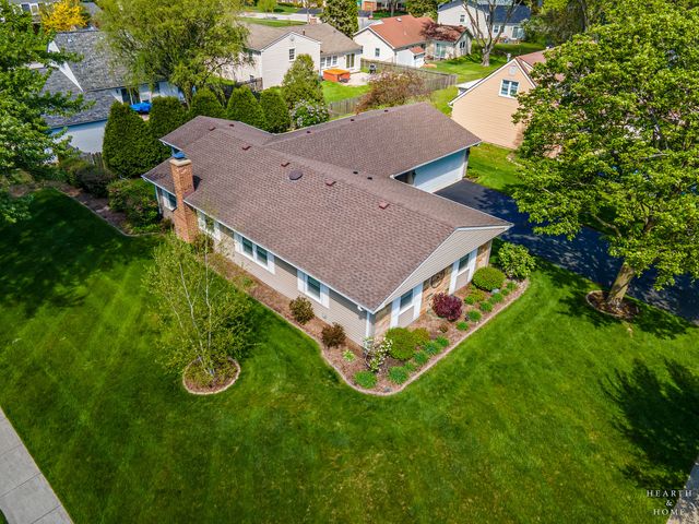 1714 PARK Drive, Schaumburg, IL 60194
