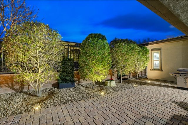 6709 Titanium Crest Street, Las Vegas, NV 89148