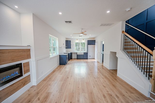 206 Timberline, Bandera, TX 78003