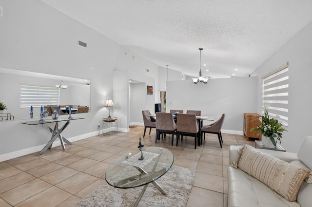 11135 AUTORO Court, Boca Raton, FL 33498
