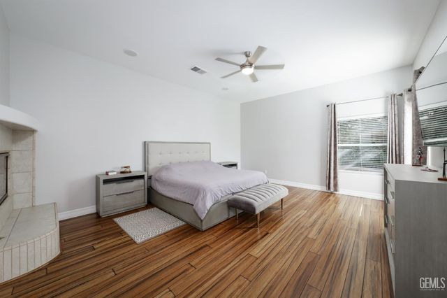 8907 Cashmere Court, Bakersfield, CA 93312