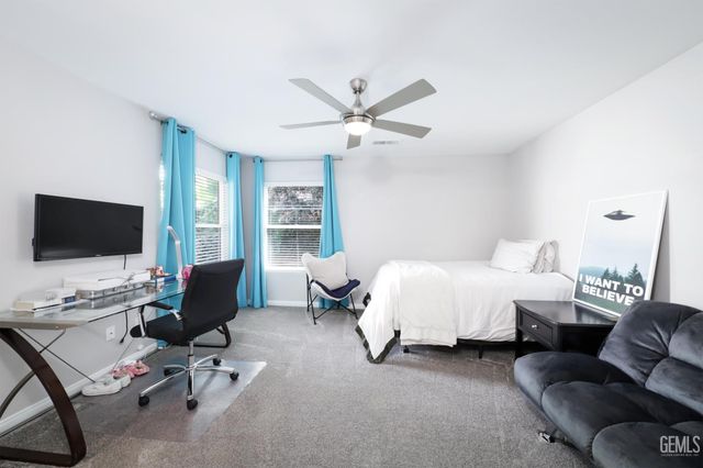 8907 Cashmere Court, Bakersfield, CA 93312