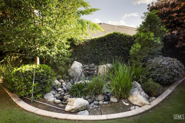 8907 Cashmere Court, Bakersfield, CA 93312