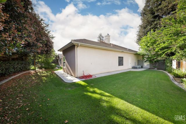 8907 Cashmere Court, Bakersfield, CA 93312