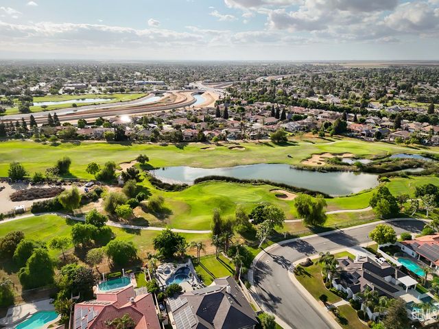 8907 Cashmere Court, Bakersfield, CA 93312