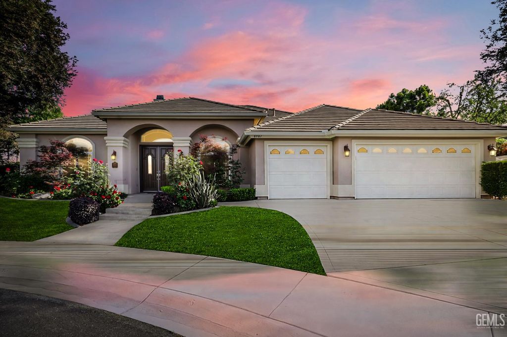 8907 Cashmere Court, Bakersfield, CA 93312