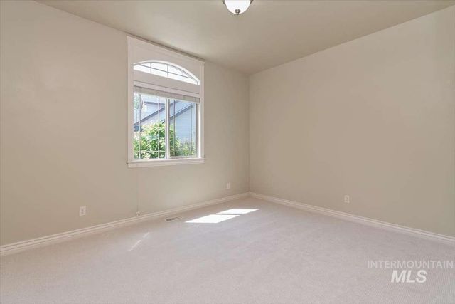 1864 E Meadow Creek Dr, Meridian, ID 83646