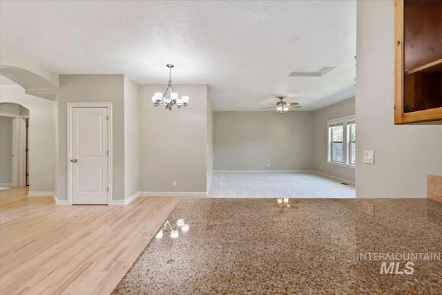 1864 E Meadow Creek Dr, Meridian, ID 83646