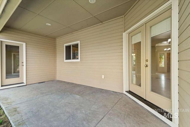 1864 E Meadow Creek Dr, Meridian, ID 83646