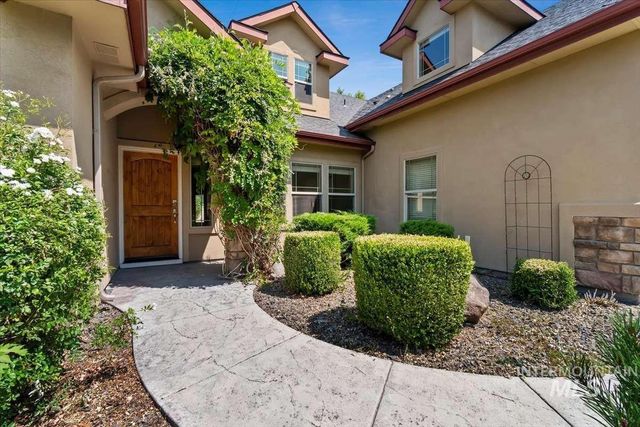 1864 E Meadow Creek Dr, Meridian, ID 83646