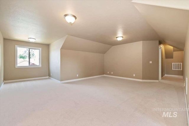 1864 E Meadow Creek Dr, Meridian, ID 83646
