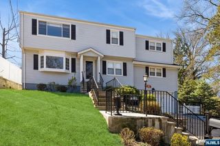 15 Blish Place, Dumont, NJ 07628