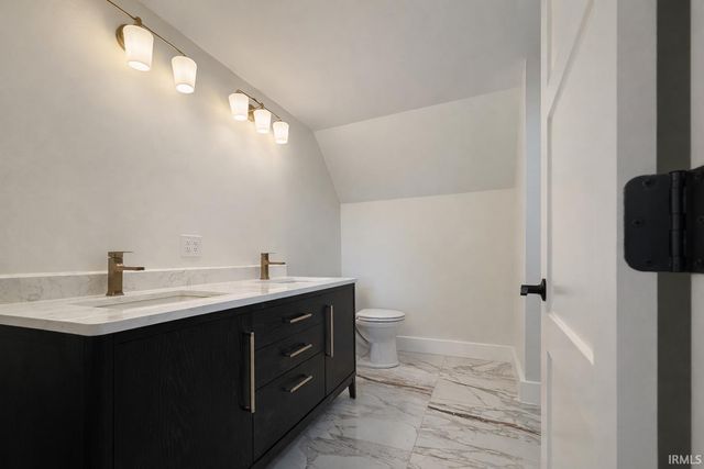 831 Spyglass Hill Drive, Bedford, IN 47421