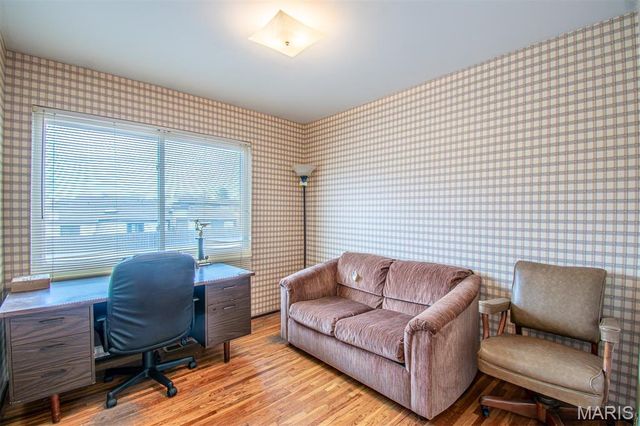 11648 VILLA DORADO Drive, St Louis, MO 63146