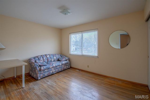 11648 VILLA DORADO Drive, St Louis, MO 63146