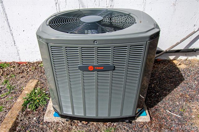 11648 VILLA DORADO Drive, St Louis, MO 63146