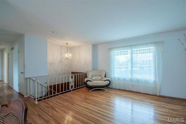 11648 VILLA DORADO Drive, St Louis, MO 63146