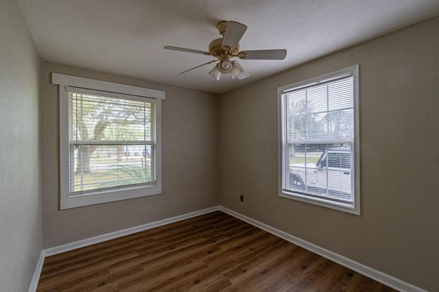 236 NE Bradley Drive, Fort Walton Beach, FL 32547