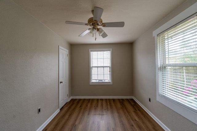 236 NE Bradley Drive, Fort Walton Beach, FL 32547