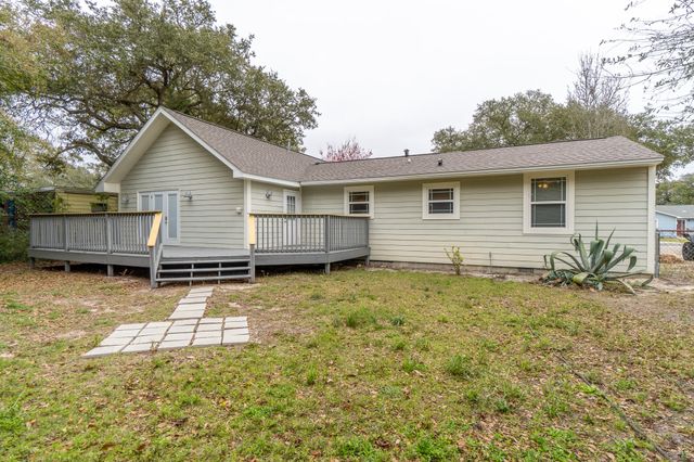 236 NE Bradley Drive, Fort Walton Beach, FL 32547