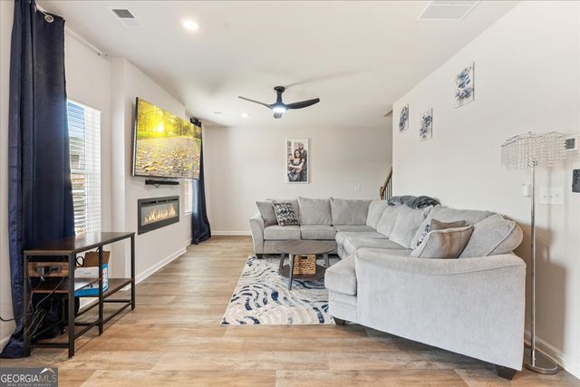 104 Red Barn Court, Perry, GA 31069