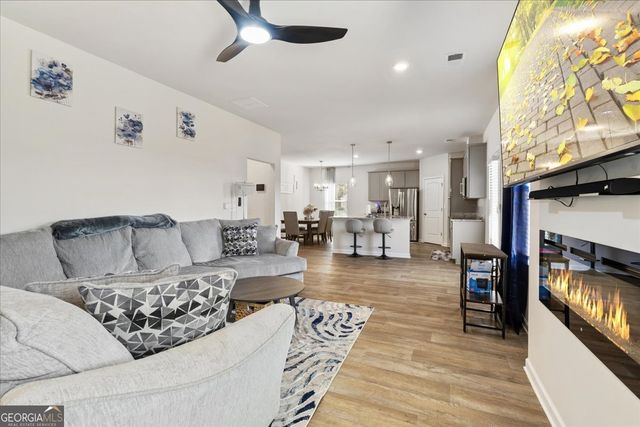 104 Red Barn Court, Perry, GA 31069