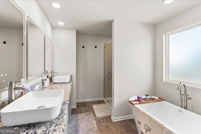 104 Red Barn Court, Perry, GA 31069