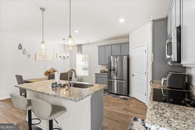 104 Red Barn Court, Perry, GA 31069