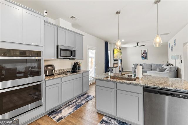 104 Red Barn Court, Perry, GA 31069