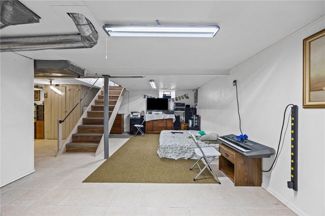 221 Florence Avenue, Greece, NY 14616