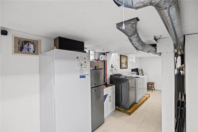 221 Florence Avenue, Greece, NY 14616