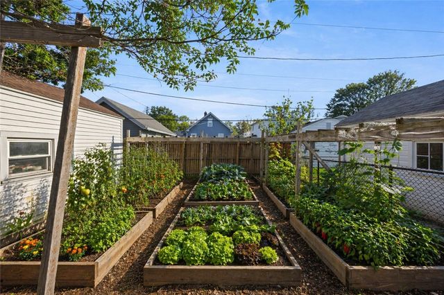 221 Florence Avenue, Greece, NY 14616