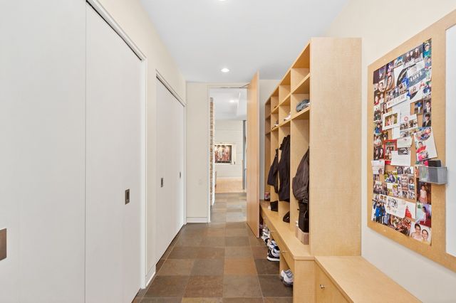 282 Linden Park Place, Highland Park, IL 60035