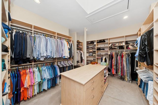 282 Linden Park Place, Highland Park, IL 60035