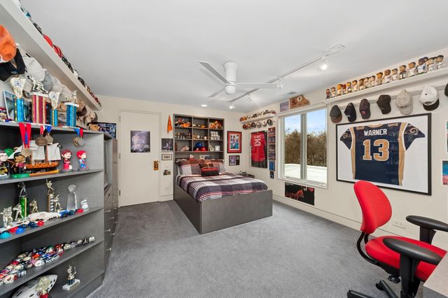 282 Linden Park Place, Highland Park, IL 60035