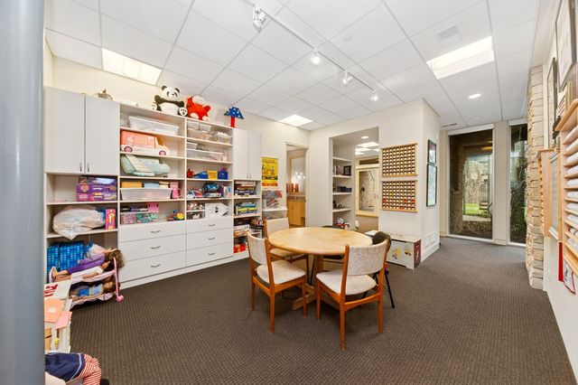 282 Linden Park Place, Highland Park, IL 60035