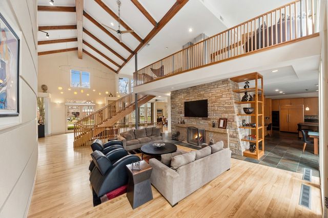 282 Linden Park Place, Highland Park, IL 60035